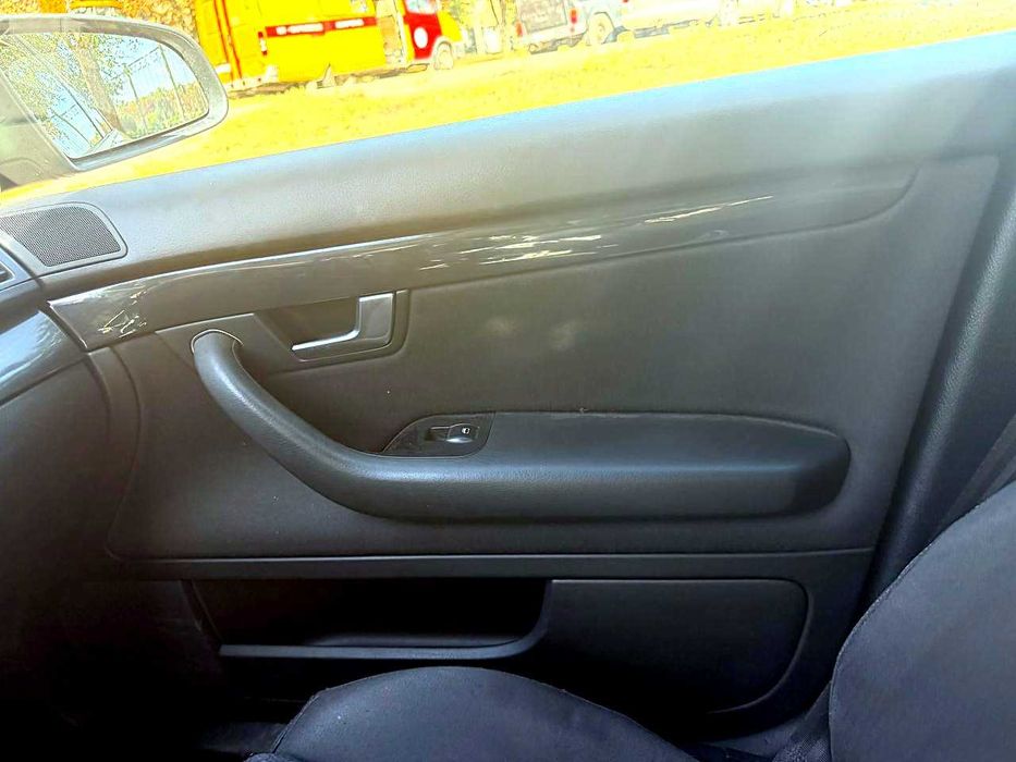 Audi A4 2003 VIN WAUZZZ8E94A019452 фото оголошення 12 з 18