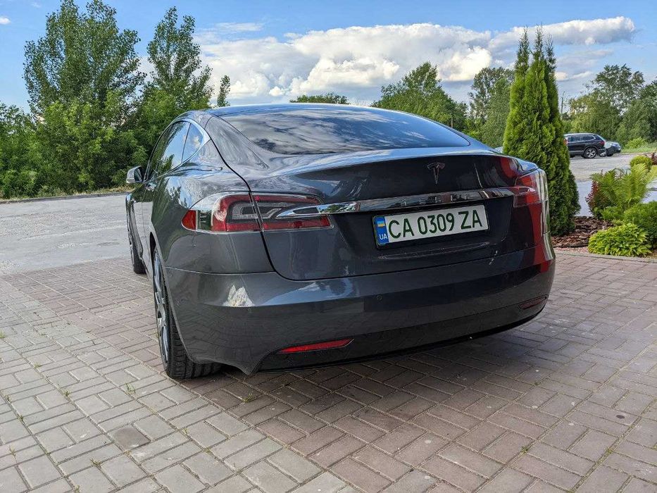 Tesla Model S P100D Ludicrous