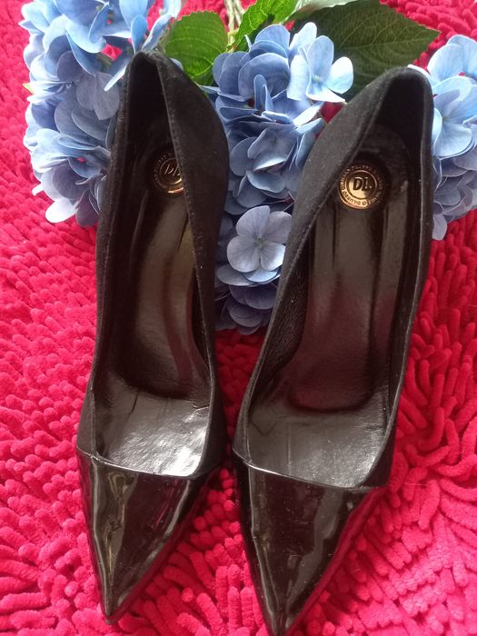Buty szpilki czarne DL 40, 39 lakierki zamsz boho, must have