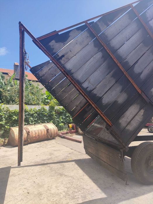 Atrelado Galucho de 4000 kg