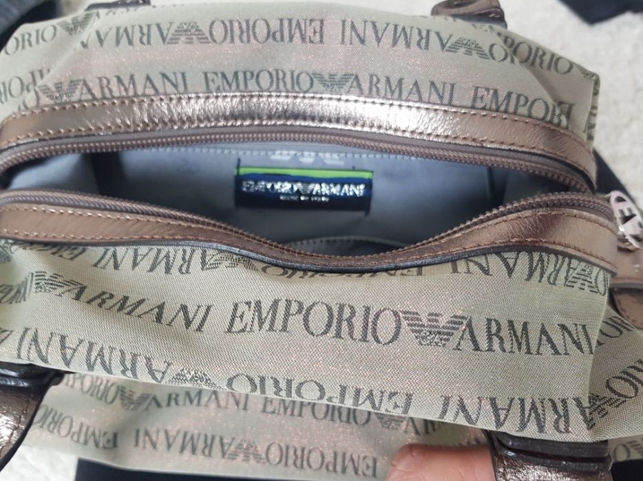 Torebka kuferek Emporio Armani