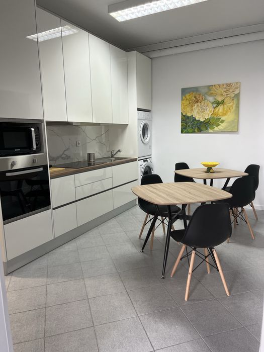 Arrendo Quarto Casal no Prior Velho