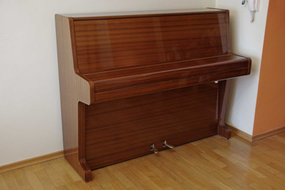 Sprzedam pianino Nordiska Pianofabriken.