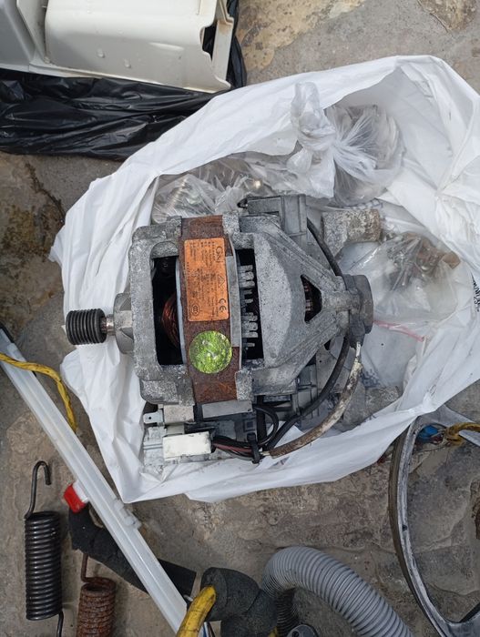 Запчастини до стіральної машинки Samsung WF8500NMW9