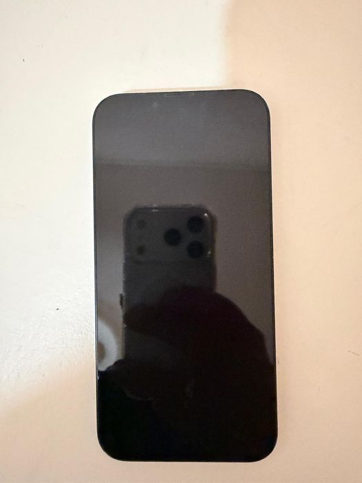 Iphone 13 256g desbloqueado praticamente novo