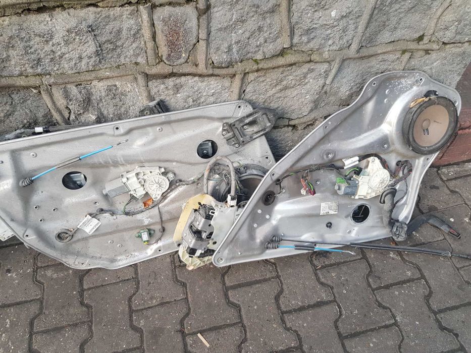 Zamek podnosnik szyby glosnik Mercedes E klasa 212