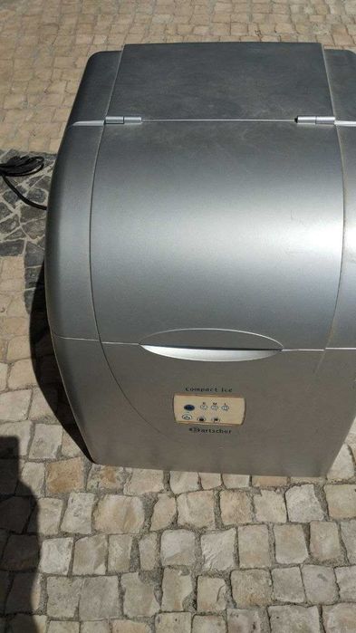 Máquina de Fazer Gelo Bartscher Compact Ice