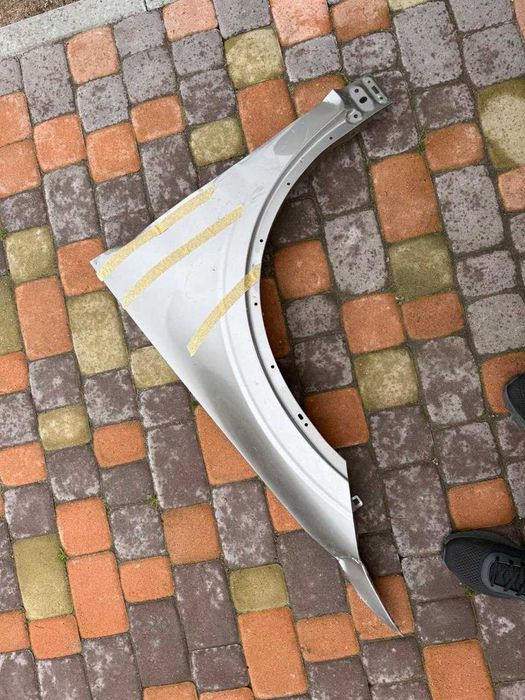 Оригінальне крило від Polestar 2.