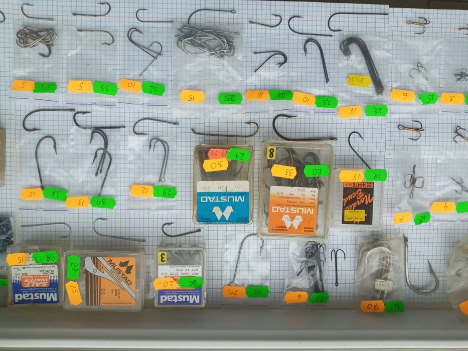 Гачки риболовні з Англії