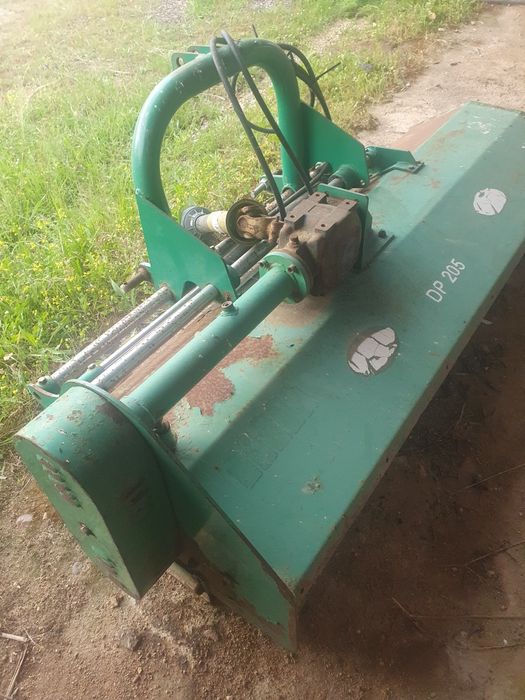 Triturador  DP205 Descentrado Hidráulico