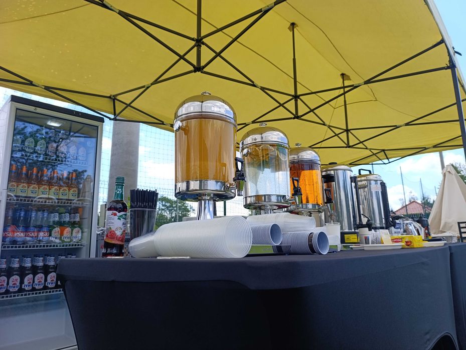 Catering Imprezy okolicznościowe pod namiotem Grill Piknik