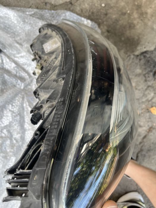 Фара фул лед права на Renault Kadjar 2015р робоча, зломані кріплення!