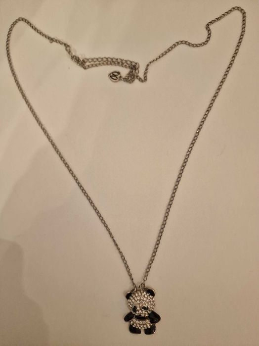 Długi wisiorek z Pandą