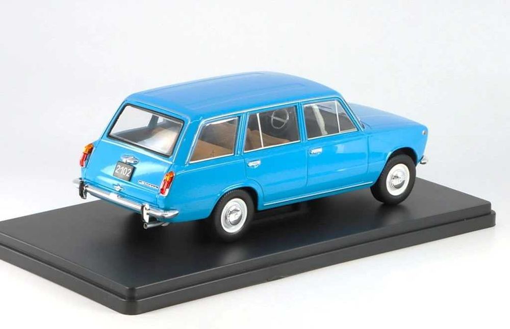 ВАЗ 2102 голубой 1:24 (1971) - WHITEBOX