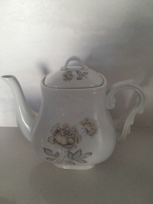 Cheerful View Tea Set425381525760266242