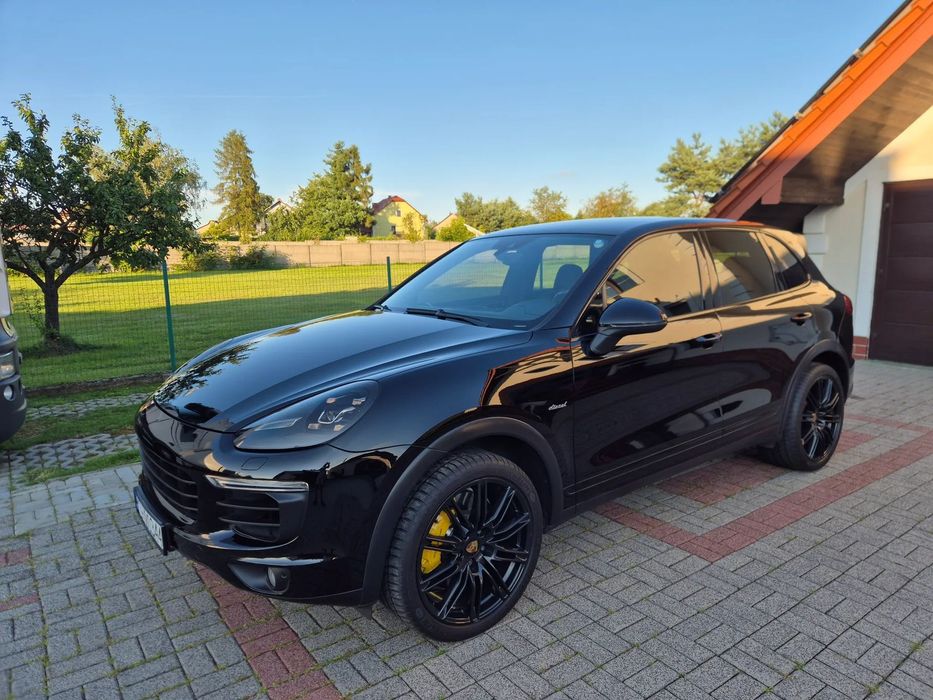Porsche Cayenne bezwypadkowy, autentyczny przebieg, książka serwisowa ASO, super stan