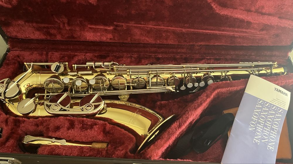 Saxafone tenor Yamaha YT25 novo