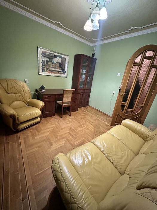 Реальная 3-ка на Холодной Горе, ул. Волонтерская 50, Только семья!