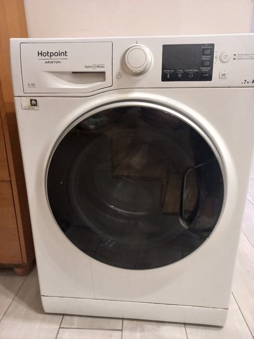 Продам  пральну машинку  б/у