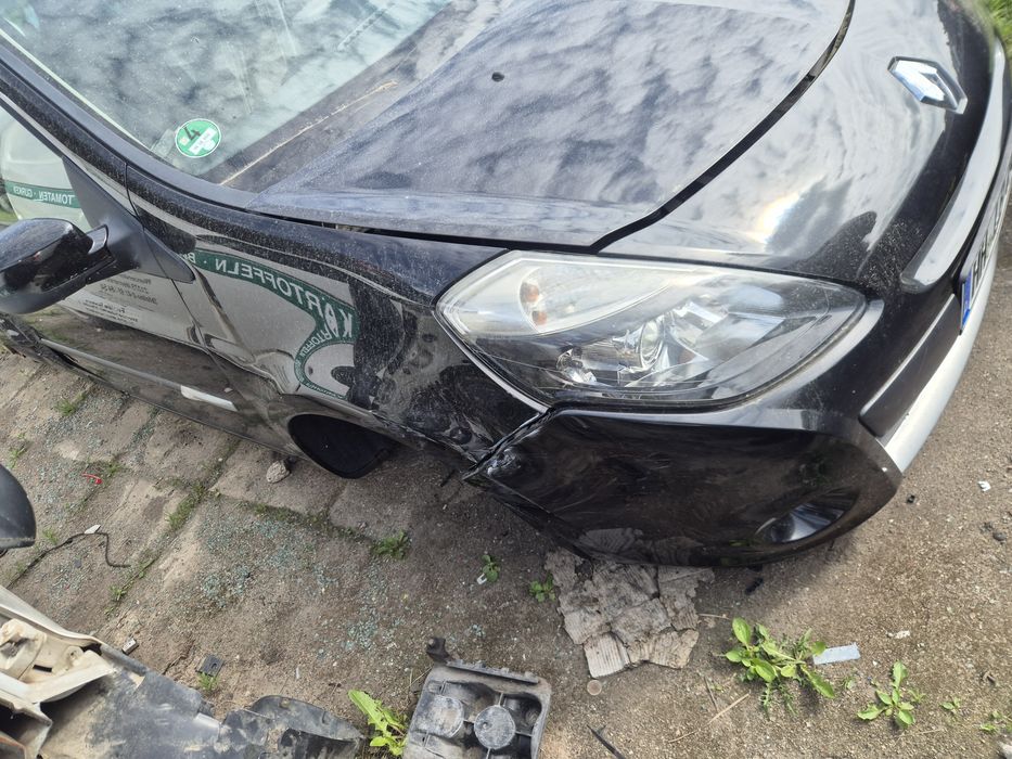 Kompletny przod renault clio III 2011