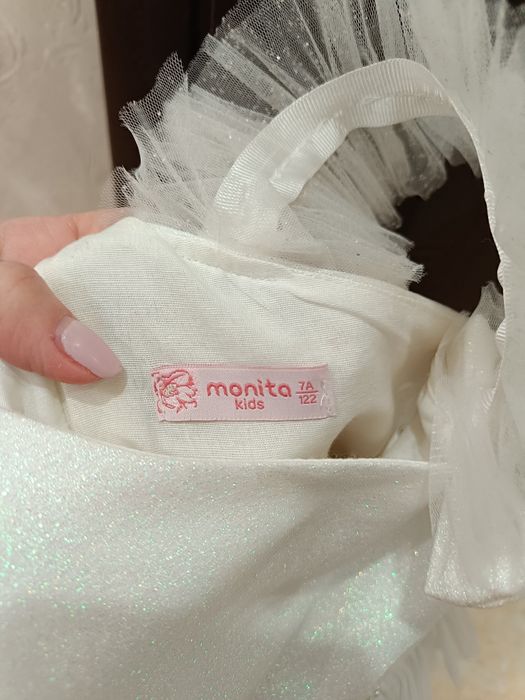 Продам сукню дитячу