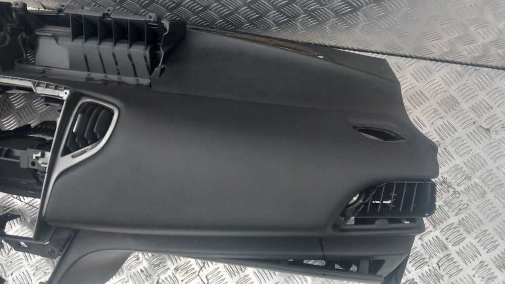 Deska rozdzielcza konsola kokpit Lancia Ypsilon II Oryginał airbag