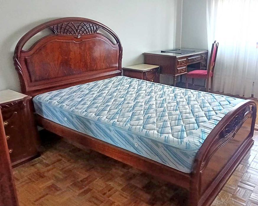 Mobilia de quarto mogno