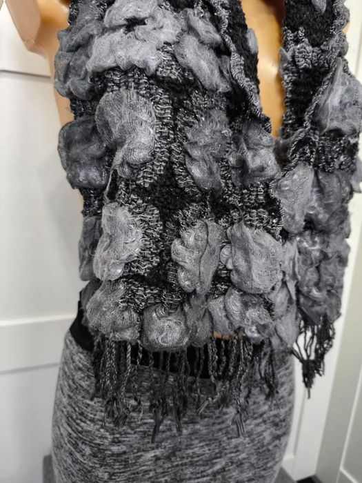 Szalik zimowy szary ozdobny top vintage style zima