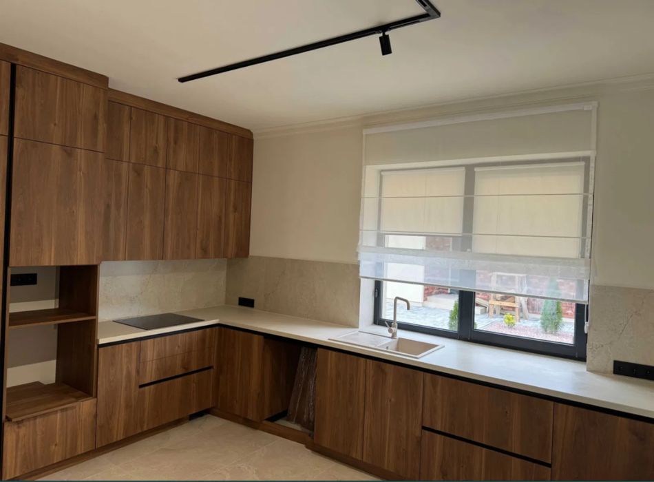 Продаж чудового дуплексу з ремонтом в Минаї