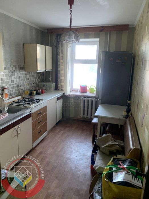 RLT S01 Продам 3 кімнатну квартиру по вул. М. Леонтовича, Центр