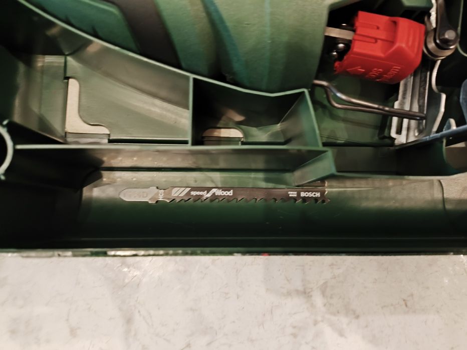Wyrzynarka Bosch PST 700 E 500W Nowa Walizka Bosch
