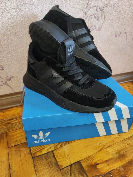 Кросівки Adidas Retropy F2 чорні, розмір 44, нові
