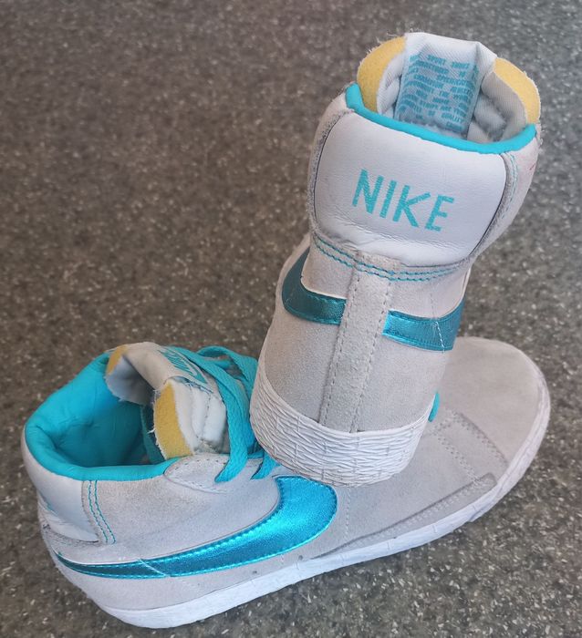 Кросівки жіночі Nike Blazer Mid 77, розмір 35