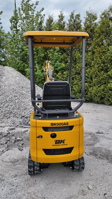 Nowa mini koparka minikoparka Berger Kraus BK900AS skrętne ramie Tania