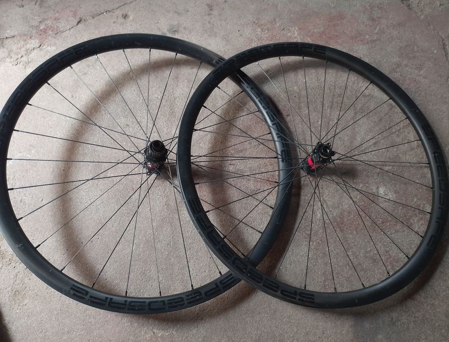 Rodas carbono 29