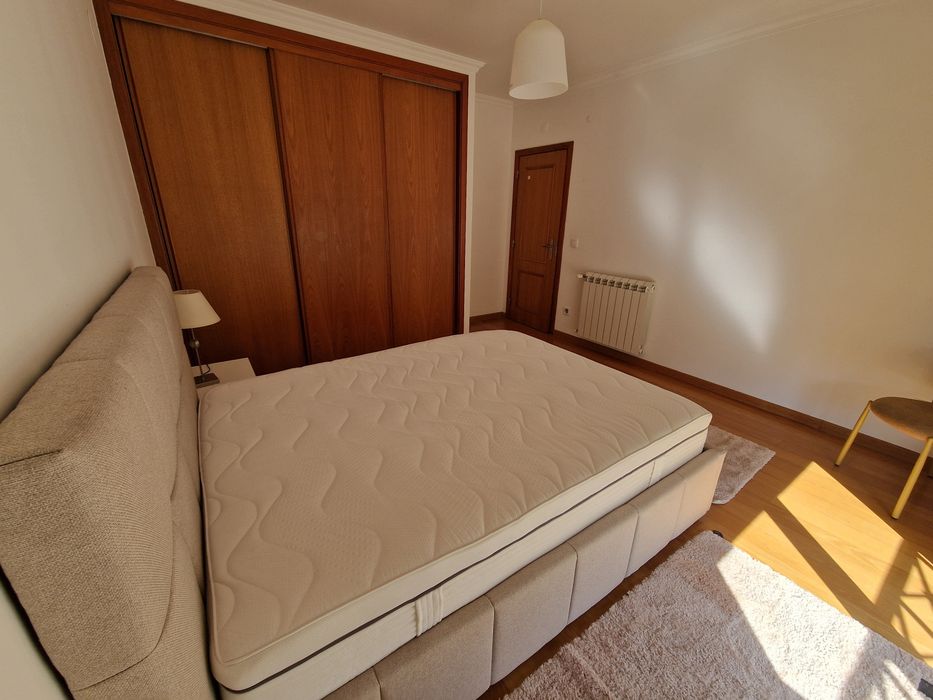 Aluga-se quarto junto ao Hospital de Leiria