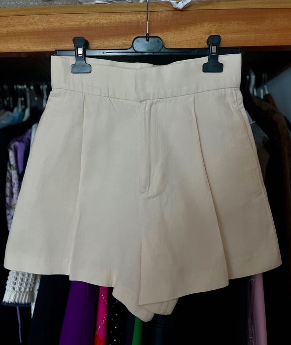 Calções cinta subida bege linho Zara