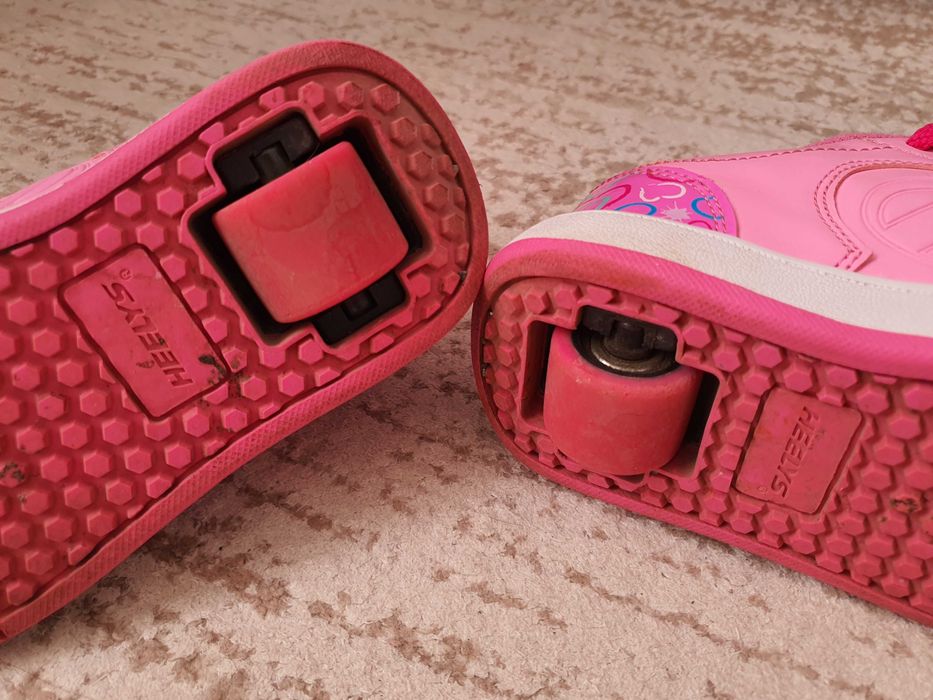 Роликові кросовки  Heelys