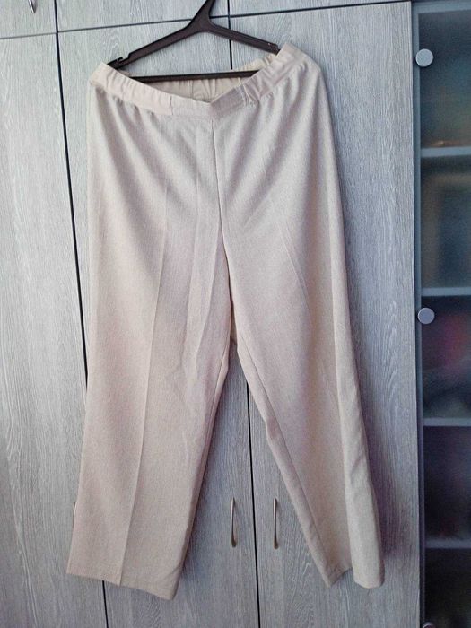Брюки   светлые  летние