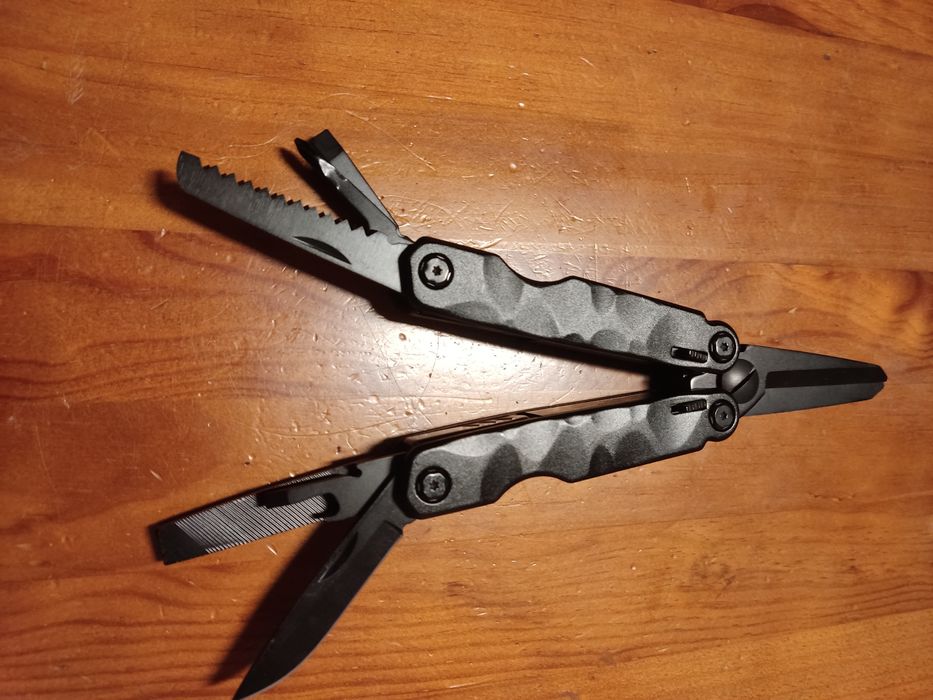 Alicate tesoura multifunções