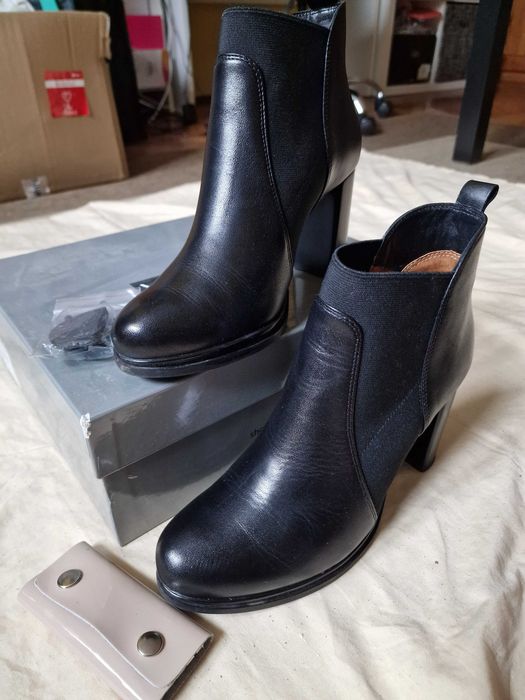 Skórzane botki na obcasie słupku Venezia eleganckie 9 cm 24,5 cm 38