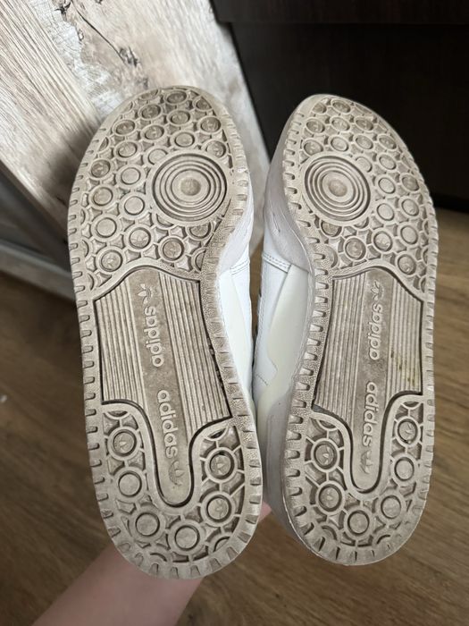 Adidas кроссовки