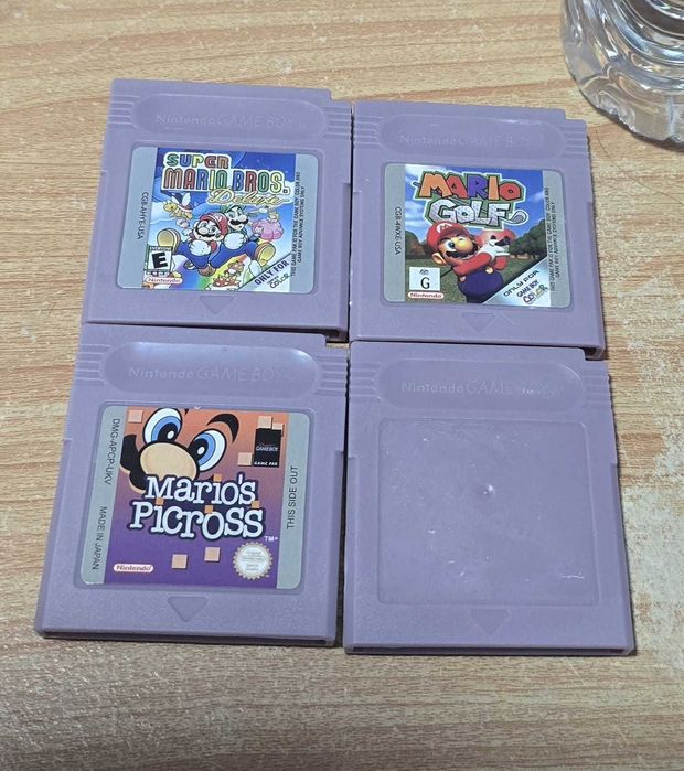 Carcaça de jogos de Gameboy (APENAS CARCAÇA, SEM JOGOS)