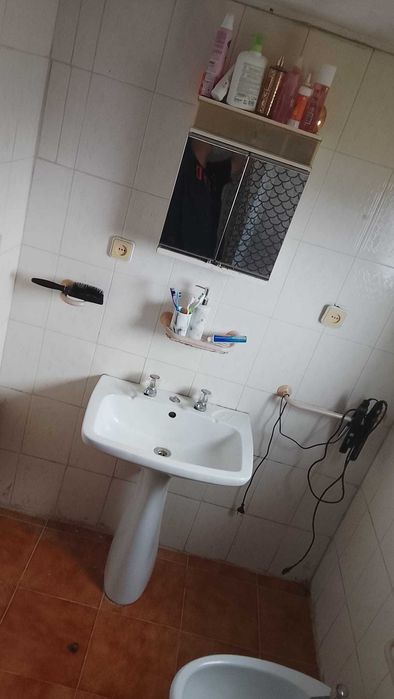 Vende se casa em porrais murca