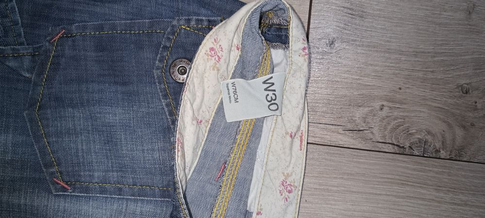 Sprzedam rybaczki jeansowe