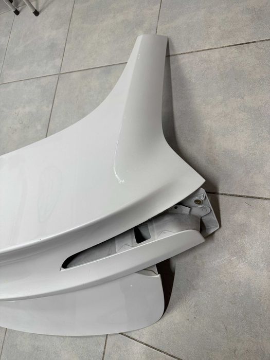 Кришка багажника Tesla M3 Highland 2024- ляда кляпа Тесла Модел 3 2024