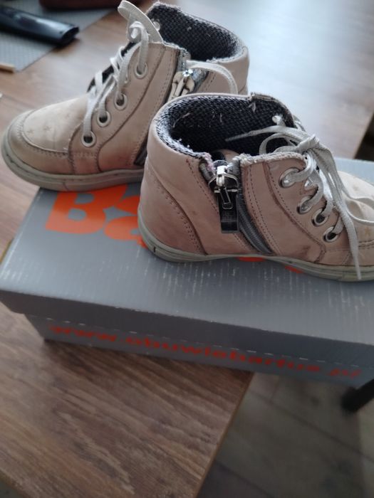 Sprzedam skórzane trzewiki Bartuś