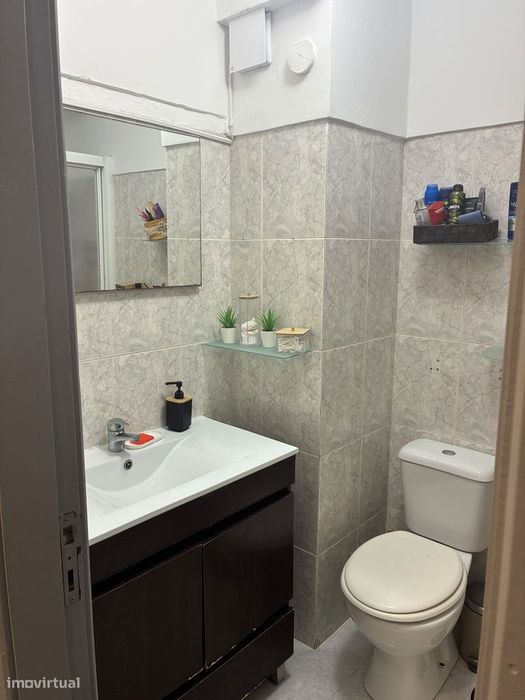 Apartamento T2 na Rua da Fenache, Caparica