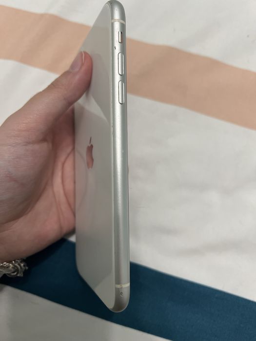 Iphone 11- 64GB- Desbloqueado