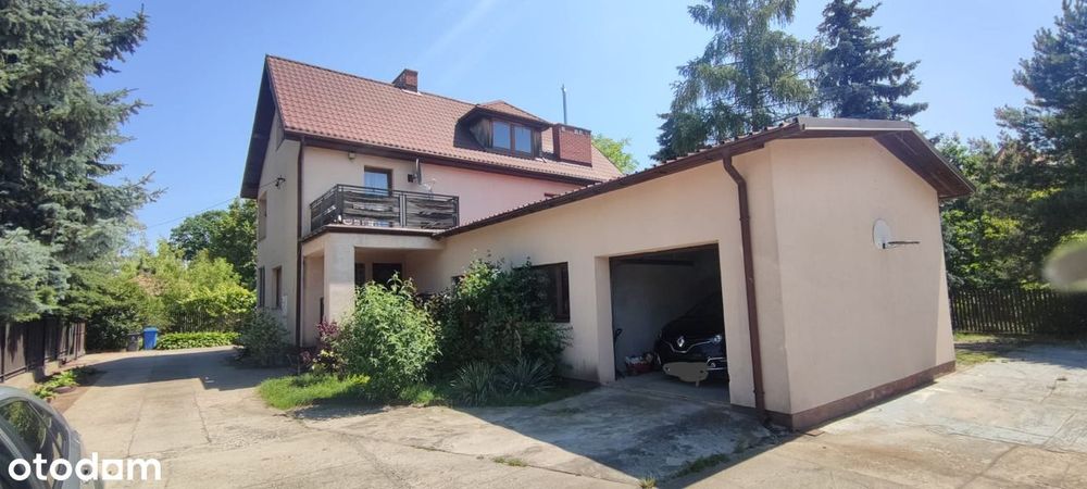 Dom na dużej działce – pohled 3